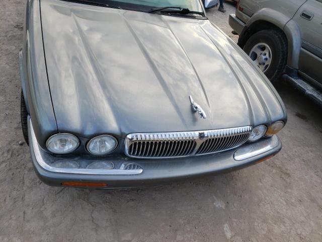 SAJDA24CX2LF44042 Jaguar XJ