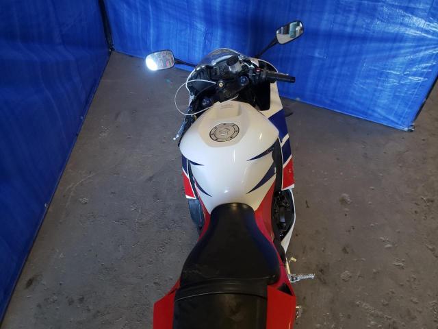 2015 HONDA CBR600 RR- JH2PC40G4FK200071