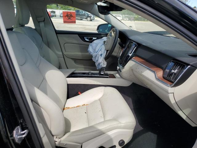 2022 VOLVO S60 B5 MOM 7JRL12TZ4NG177635