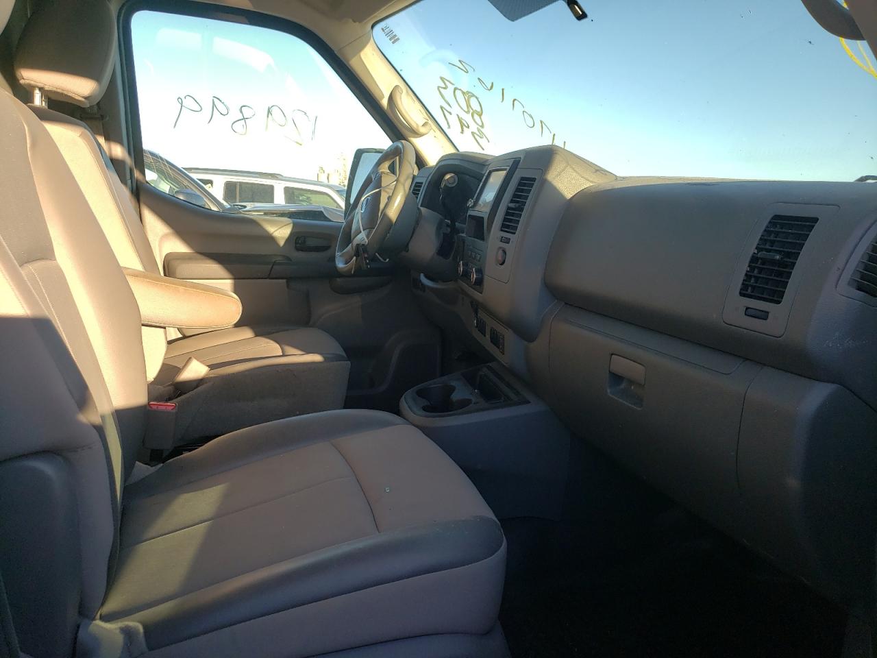 1N6BF0KM9KN803397 NISSAN NV 1500 S 2019