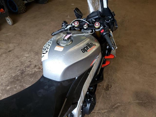 2022 APRILIA RSV4 1100 ZD4KYUA09NS000330