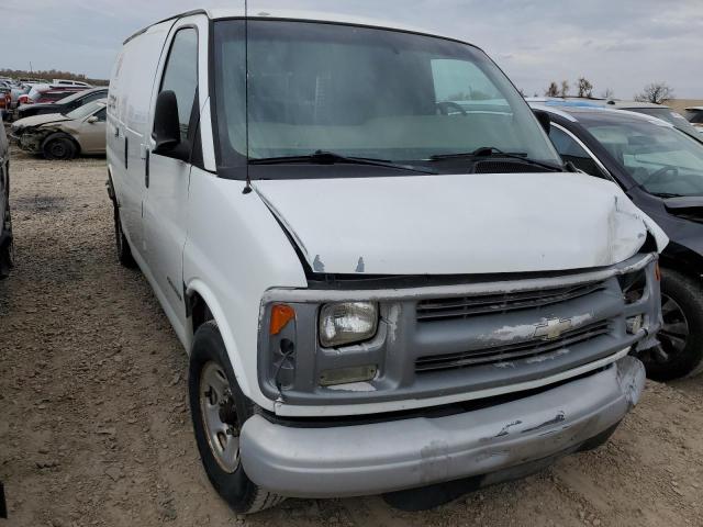 CHEVROLET EXPRESS G3 2002 white  gas 1GCHG35R721174006 photo #1