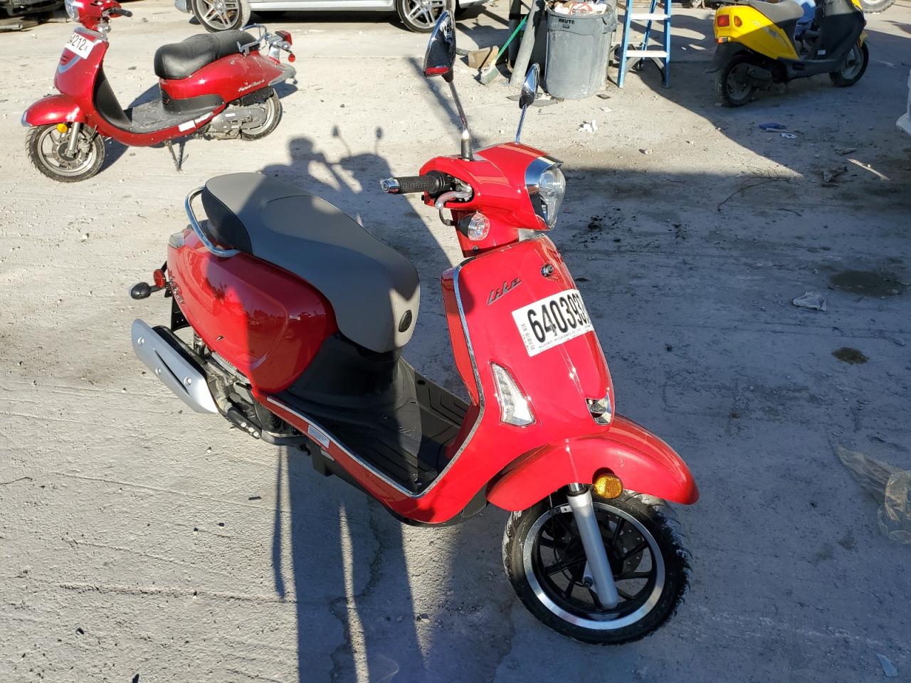 LC2DBJ143JC100531 KYMCO USA INC LIKE 150 2018