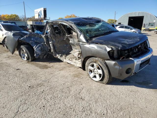 Salvage cars for sale from Copart Wichita, KS: 2005 Nissan Titan XE