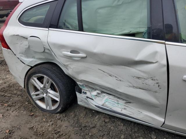 2015 VOLVO V60 PREMIE YV1612SB6F1212304