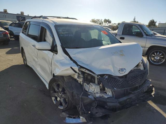 Salvage cars for sale from Copart Bakersfield, CA: 2015 Toyota Sienna Sport