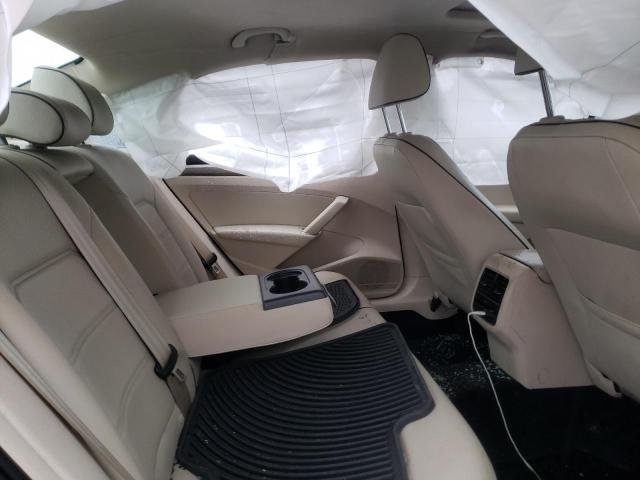 2017 VOLKSWAGEN PASSAT SE - 1VWBT7A3XHC050560