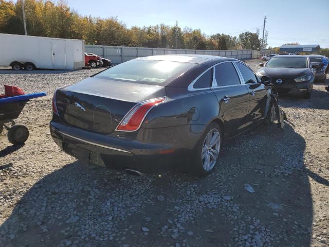 SAJWA2GB3CLV32194 Jaguar XJ
