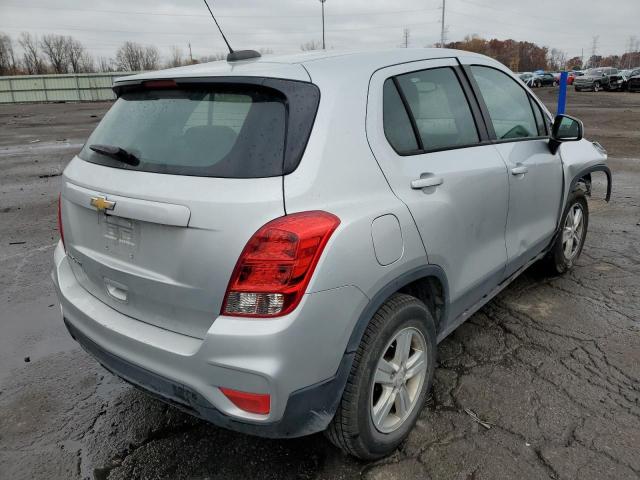 VIN: KL7CJNSB0JB721847 Auction: COPART Lot: 64558752 Location: MI - DETROIT KL7CJNSB0JB721847 CHEVROLET TRAX 2018 SILVER Photo 4
