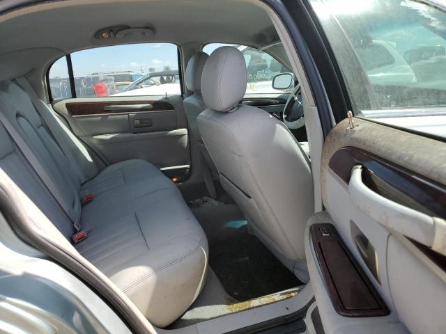 1LNHM81V47Y622463 Lincoln Town Car Signature