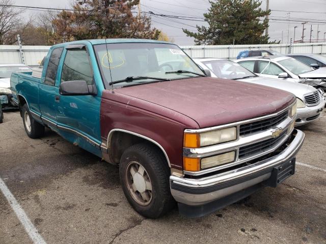 Salvage cars for sale from Copart Moraine, OH: 1996 Chevrolet GMT-400 C1