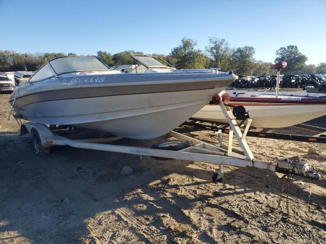 Botes con título limpio a la venta en subasta: 1996 Larson SEI325