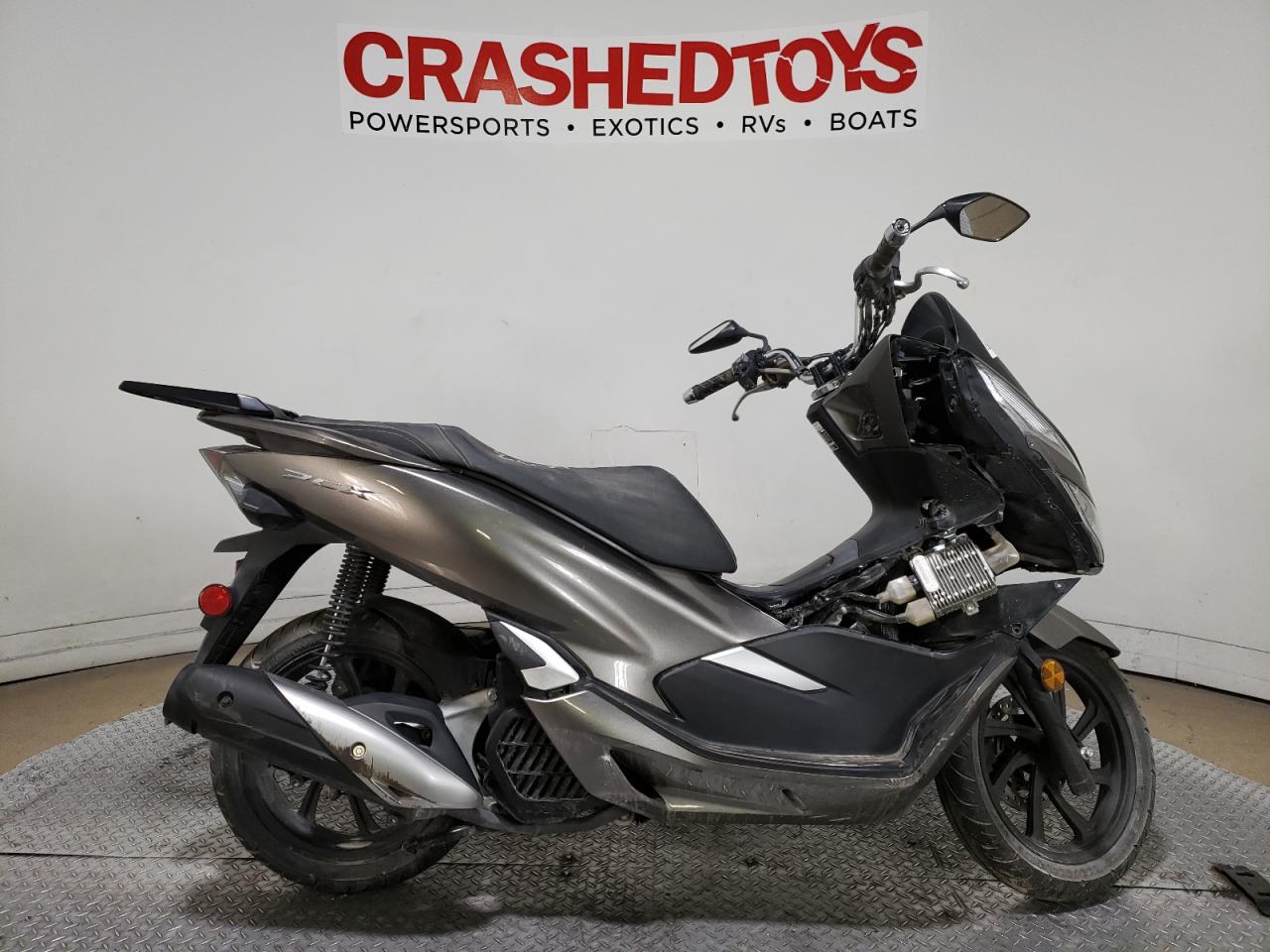 RLHKF3009KY001001 HONDA WW150 2019