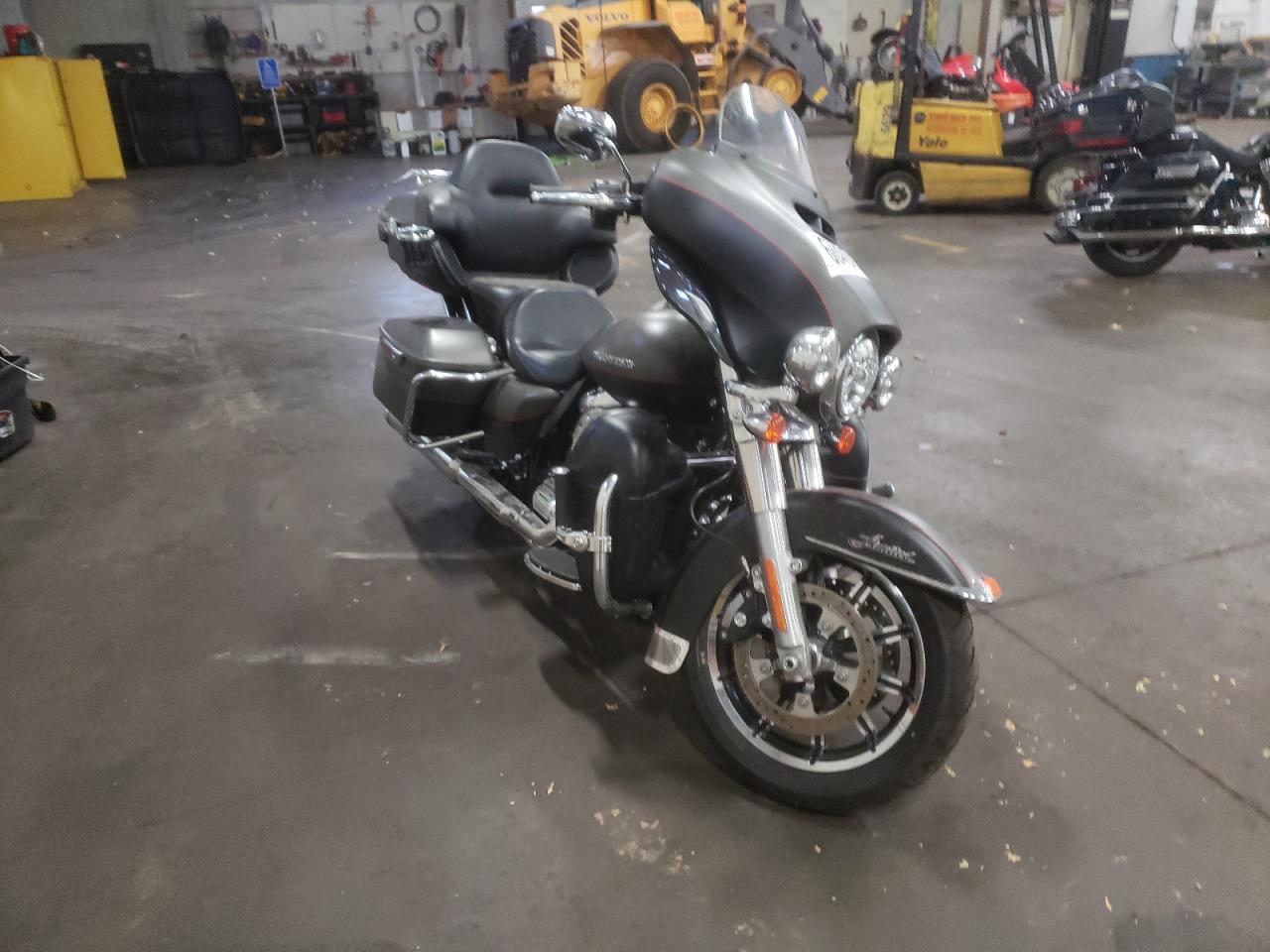 1HD1KKD15JB649228 HARLEY-DAVIDSON FLHTKL ULT 2018