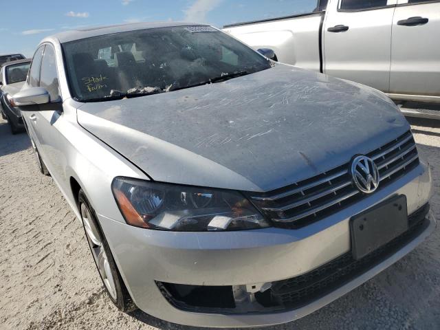 2014 Volkswagen Passat SE