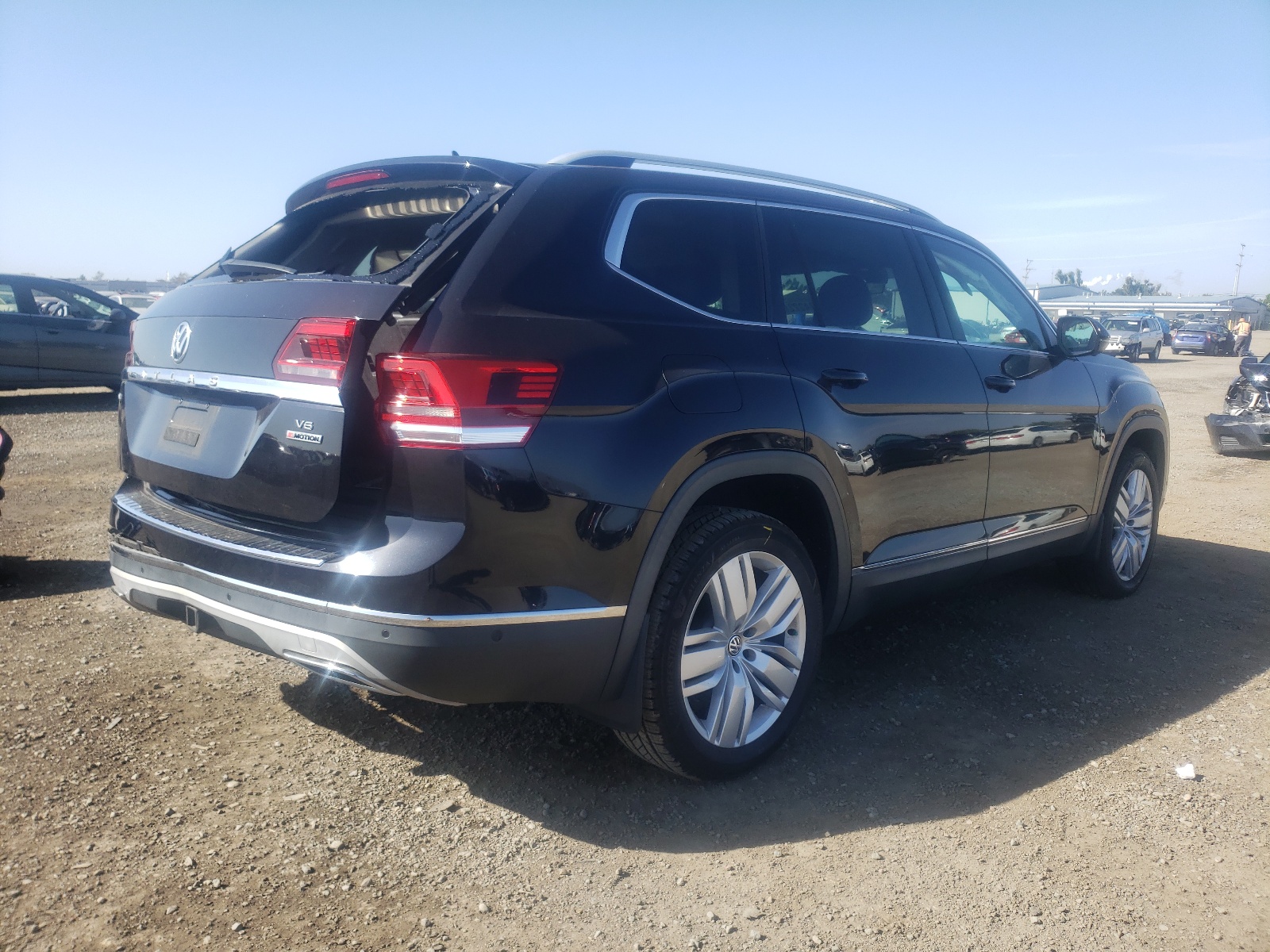 2018 Volkswagen Atlas Sel Premium vin: 1V2NR2CA0JC568663