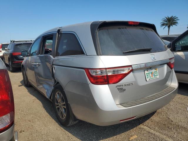 VIN 5FNRL5H67DB076343 2013 HONDA ODYSSEY no.3