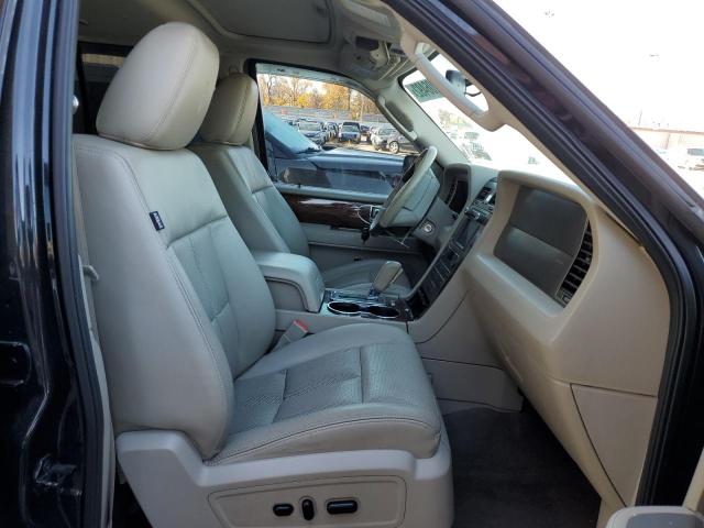 5LMJJ2J54EEL07133 Lincoln Navigator