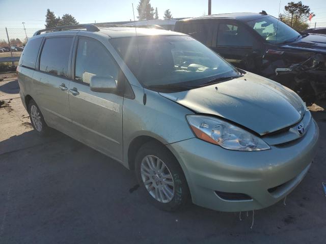 2010 Toyota Sienna XLE