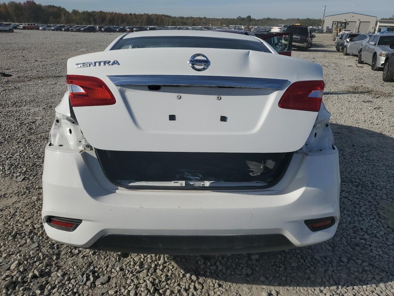 3N1AB7AP1JY256807 NISSAN SENTRA 2018