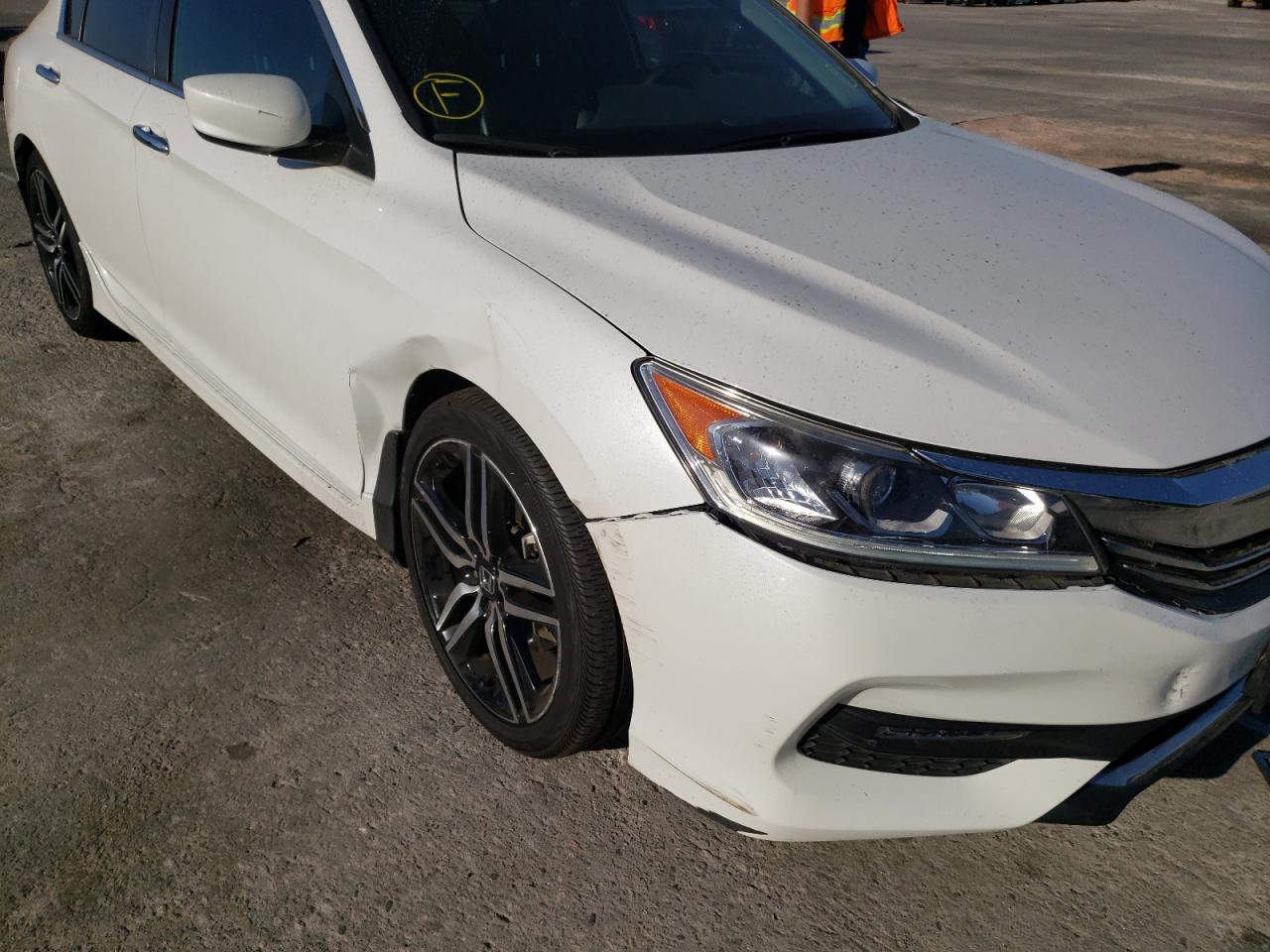 1HGCR2F57GA201188 HONDA ACCORD 2016