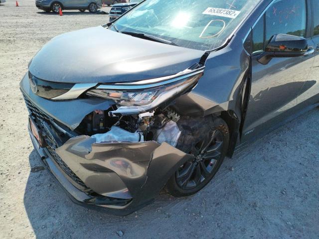 2021 TOYOTA SIENNA XSE - 5TDDRKEC9MS052221