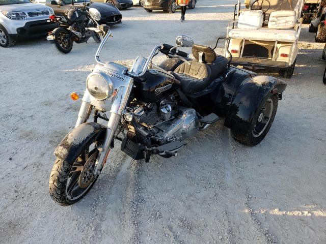 2019 HARLEY-DAVIDSON FLRT 1HD1MCP10KB854033