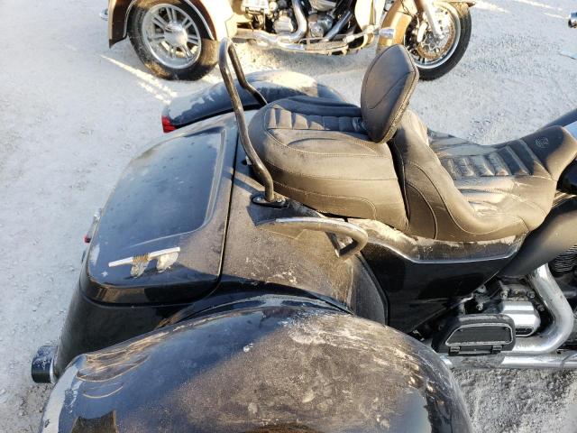 2019 HARLEY-DAVIDSON FLRT 1HD1MCP10KB854033