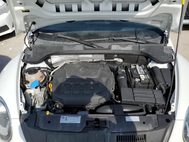 2018 VOLKSWAGEN BEETLE SE 3VWJD7AT1JM713138