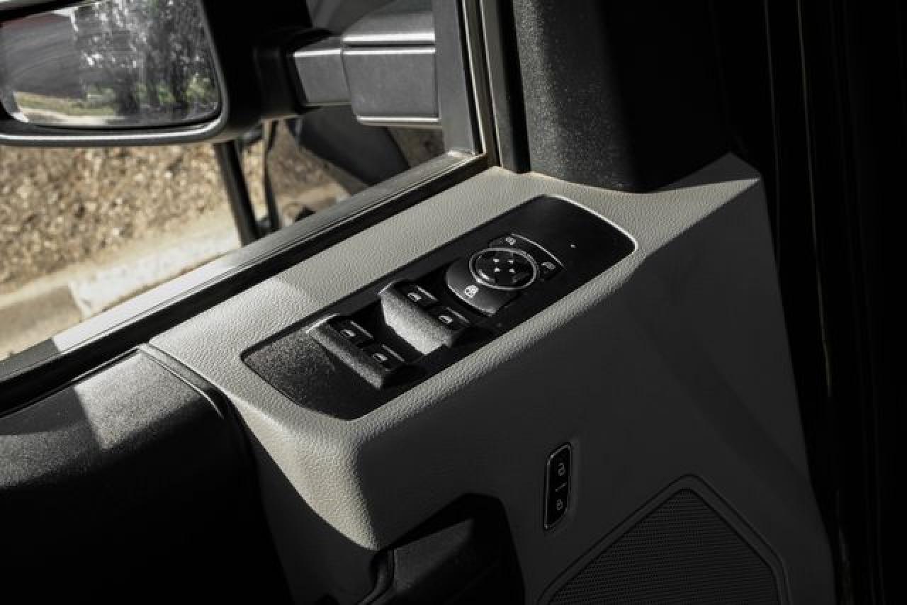 2017 Ford F350 Super Duty VIN: 1FT8W3DT8HEF35129 Lot: 65615752