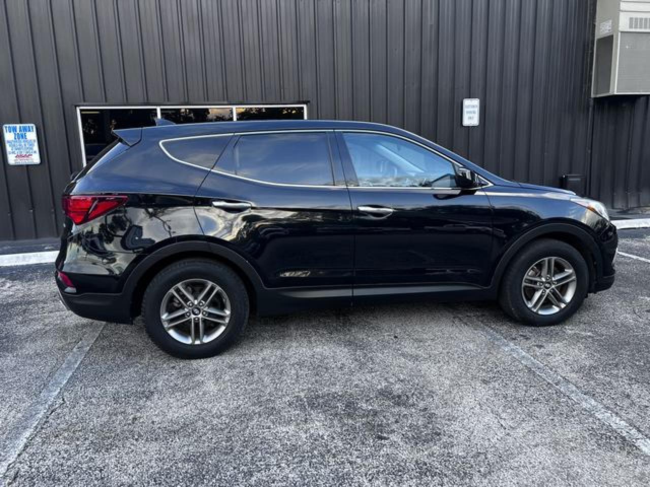 5XYZT3LB6HG412703 2017 Hyundai Santa Fe Sport