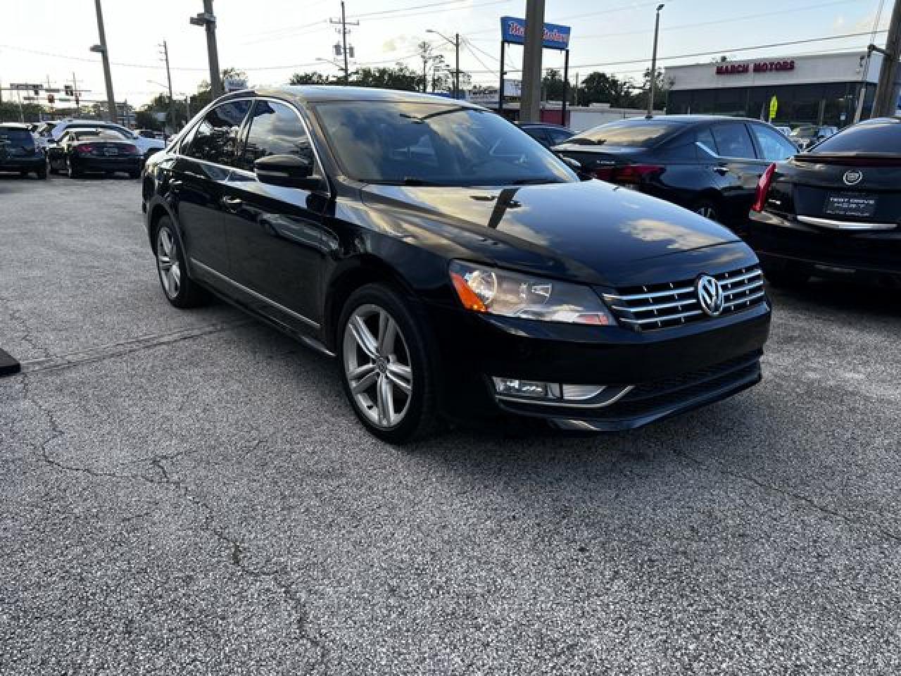 2015 Volkswagen Passat Sel VIN: 1VWCV7A35FC008972 Lot: 65655022