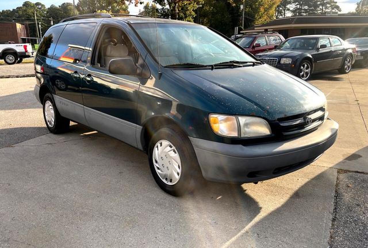 1998 Toyota Sienna Le VIN: 4T3ZF13C1WU085159 Lot: 65616142