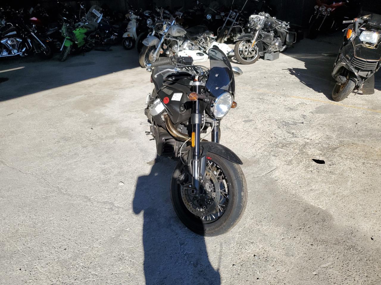ZGULSU020HM200541 MOTO GUZZI GRISO 1200 2017