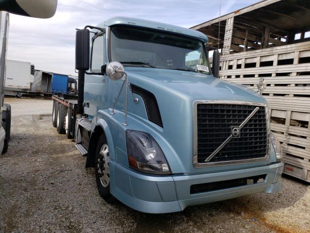 Salvage trucks for sale at Cicero, IN auction: 2011 Volvo VN VNL