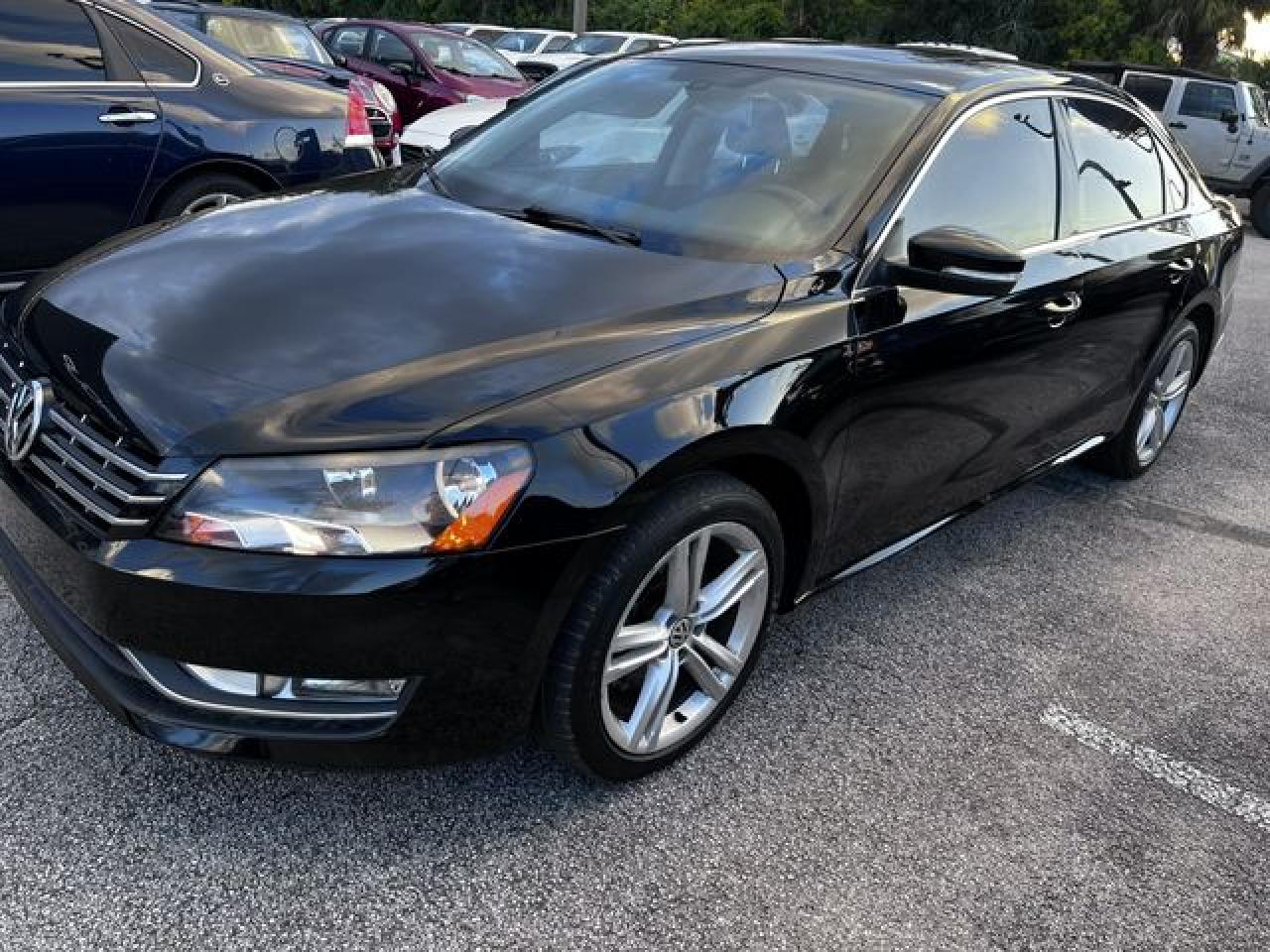 2015 Volkswagen Passat Sel VIN: 1VWCV7A35FC008972 Lot: 65655022