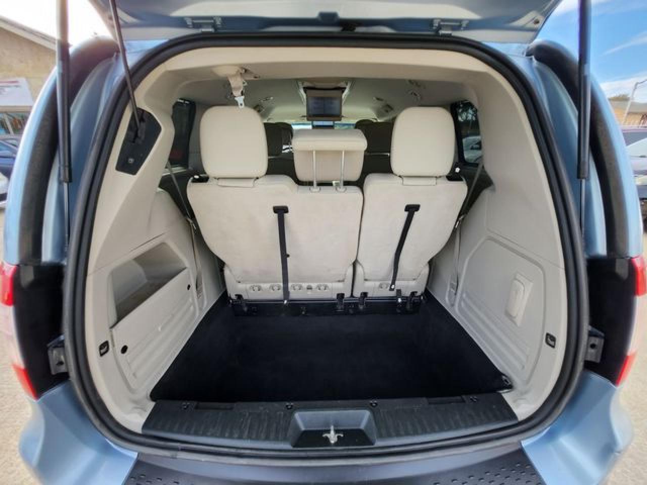 2013 Chrysler Town & Country Touring L VIN: 2C4RC1CG7DR570974 Lot: 65706822