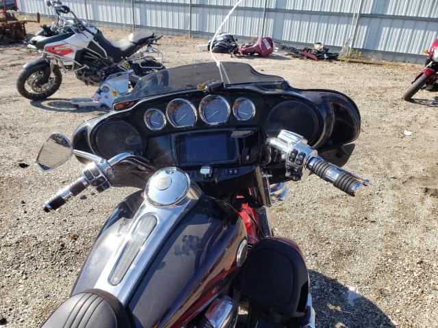 2022 HARLEY-DAVIDSON FLHTCUTGSE 1HD1TBH1XNB951644
