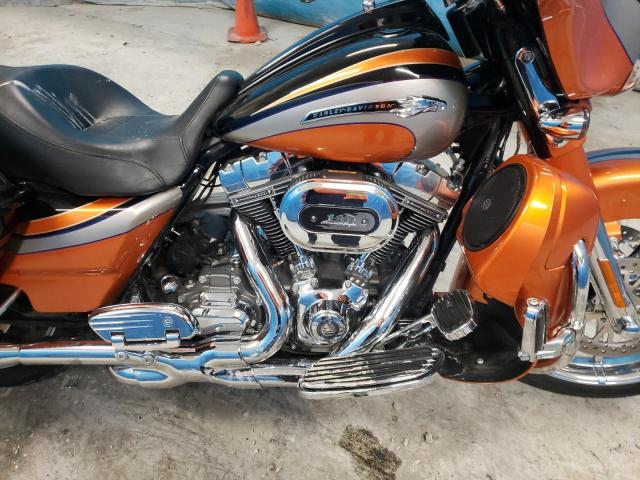 2011 HARLEY-DAVIDSON FLHXSE2 1HD1PZ814BB960042