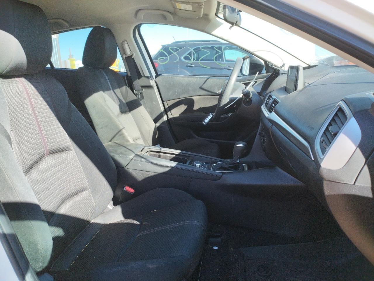 2017 Mazda 3 - Image 5