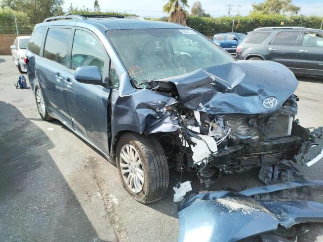 Salvage cars for sale from Copart San Martin, CA: 2017 Toyota Sienna XLE