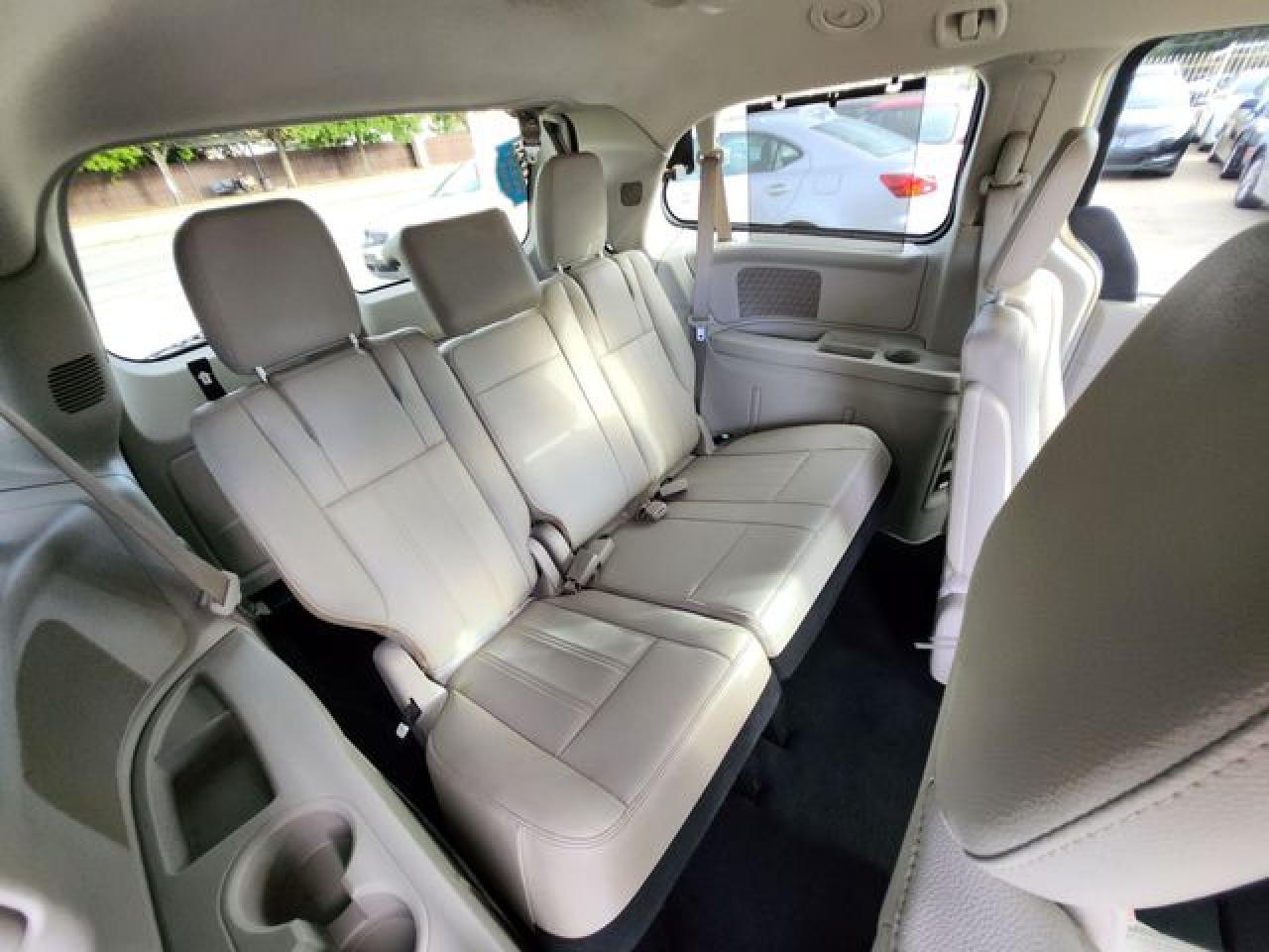 2013 Chrysler Town & Country Touring L VIN: 2C4RC1CG7DR570974 Lot: 65706822