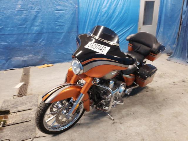 2011 HARLEY-DAVIDSON FLHXSE2 1HD1PZ814BB960042
