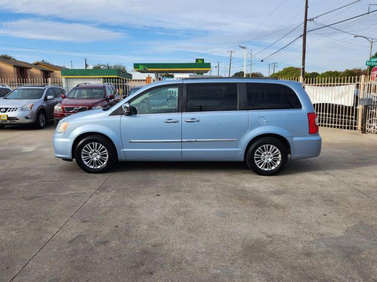 2013 Chrysler Town & Country Touring L VIN: 2C4RC1CG7DR570974 Lot: 65706822