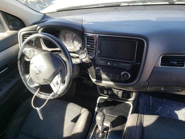 JA4AZ3A30JZ042809 Mitsubishi Outlander Se