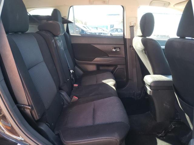 JA4AZ3A30JZ042809 Mitsubishi Outlander Se
