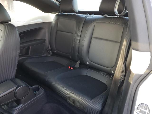 2019 VOLKSWAGEN BEETLE SE 3VWJD7AT0KM705436