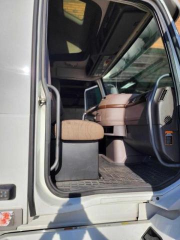 2015 VOLVO VN VNL 4V4NC9EG2FN178337
