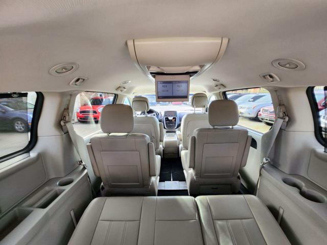 2013 Chrysler Town & Country Touring L VIN: 2C4RC1CG7DR570974 Lot: 65706822