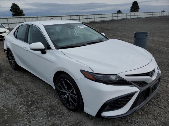 Salvage cars for sale from Copart Airway Heights, WA: 2022 Toyota Camry SE